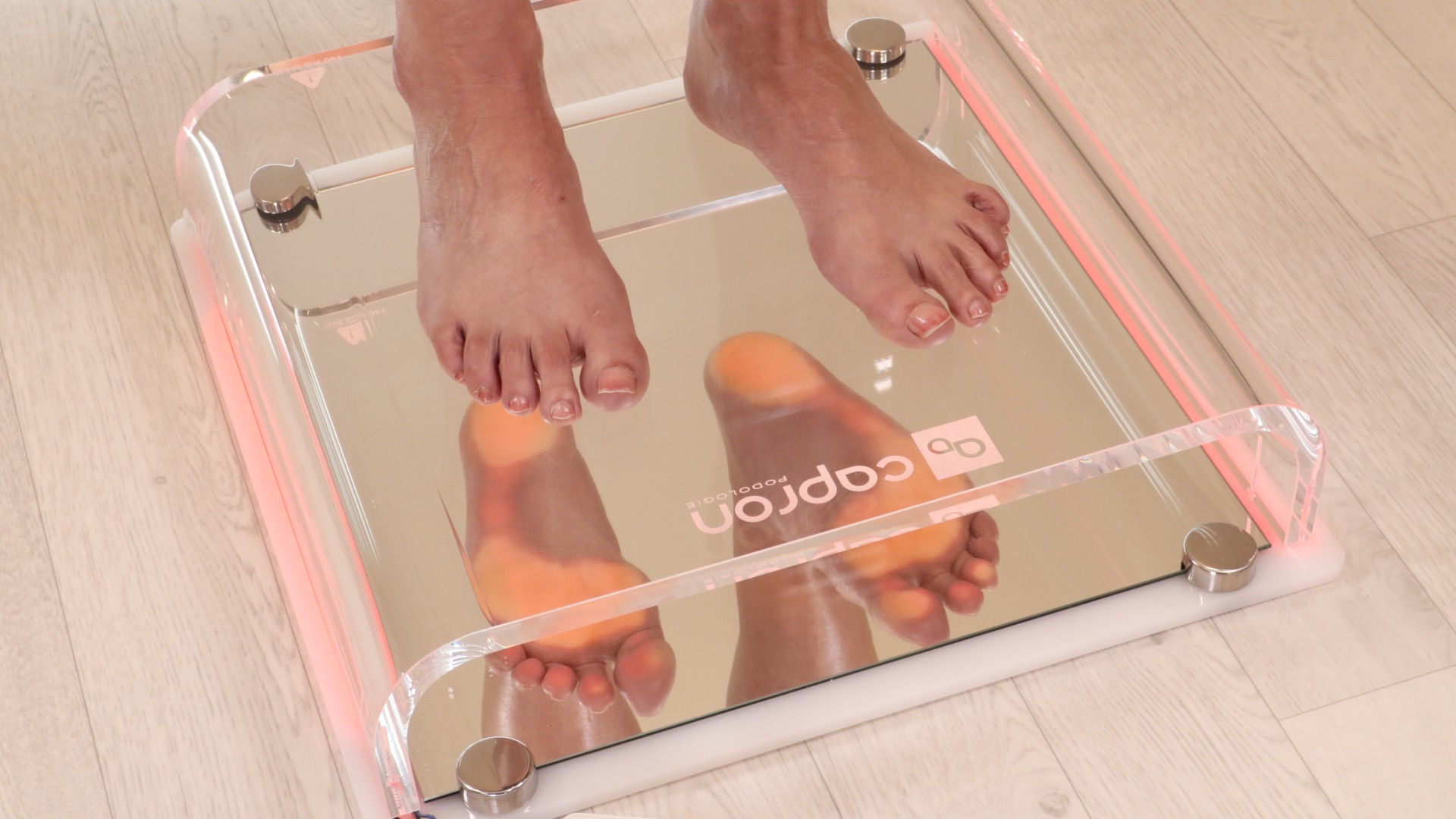 Podobaroscop, akryl, med ledlys